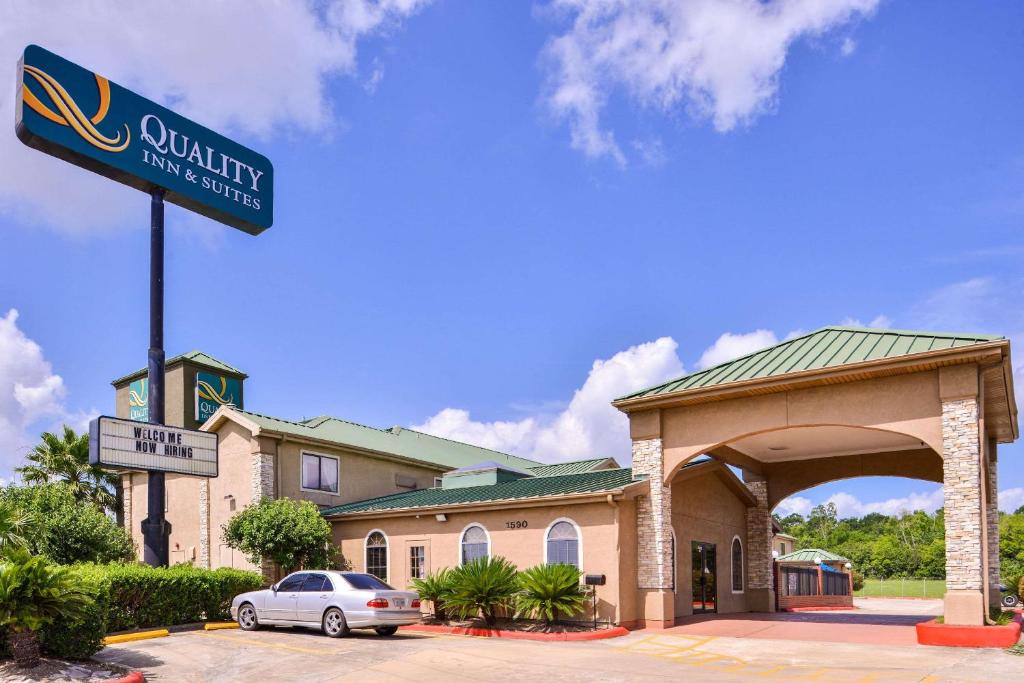 Quality Inn and Suites Beaumont Main image 1